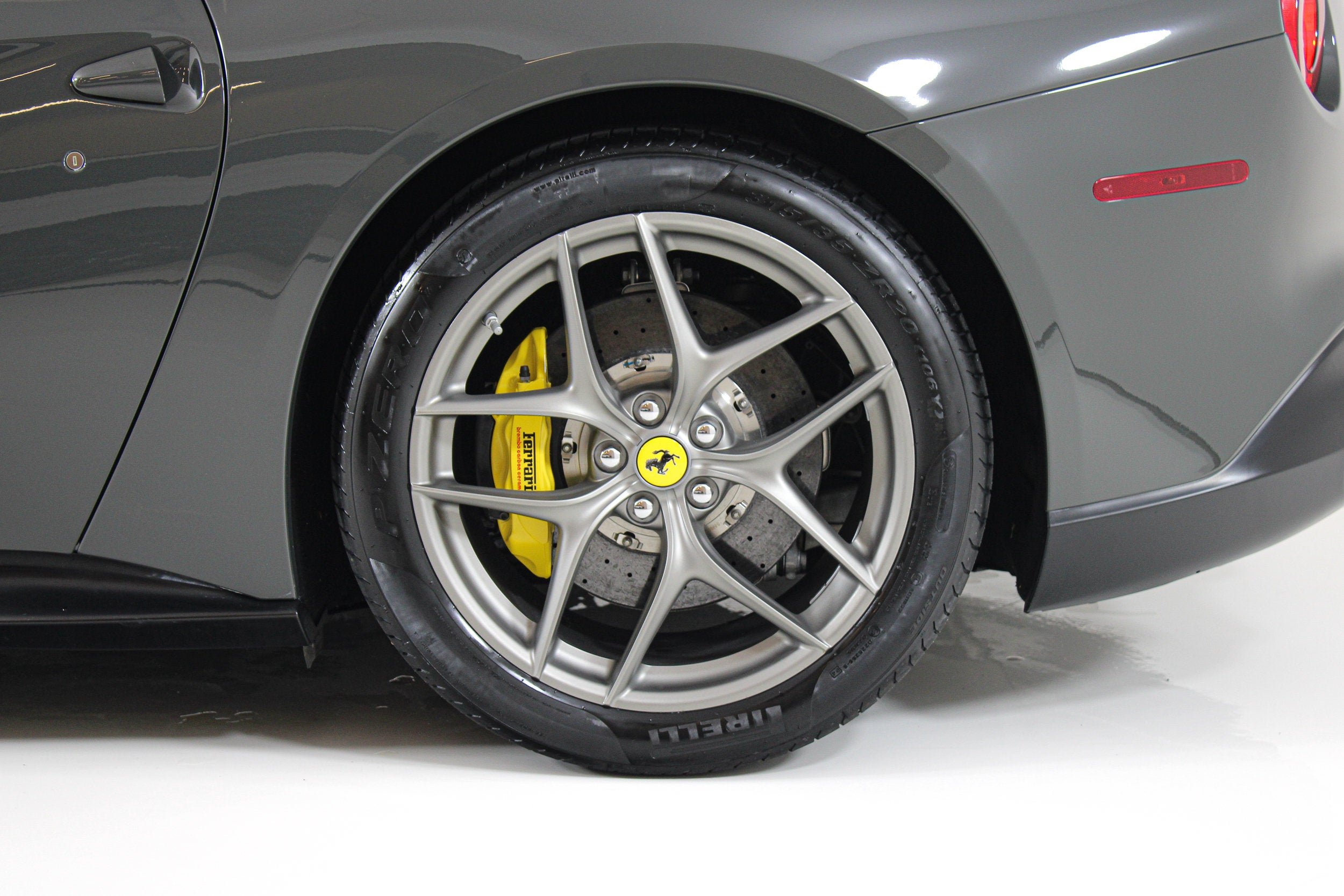 Used 2015 Grigio Scuro Ferrari  image 19