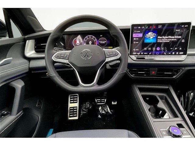 New 2026 Deep Black Pearl Volkswagen 2.0T SE R-Line Black image 8