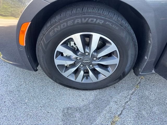 Used 2021 Gray Chrysler Touring L image 18
