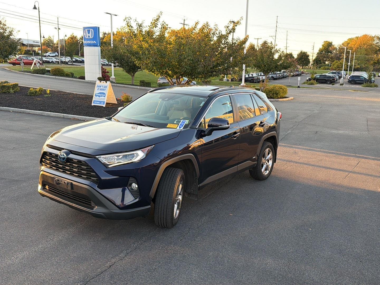 Used 2021 Blueprint Toyota XLE Premium image 4