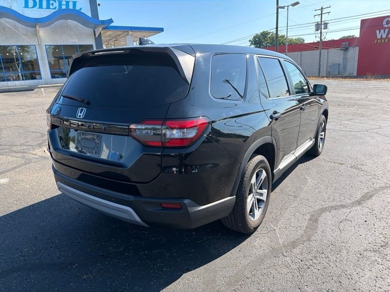 Used 2024  Honda EX-L image 7