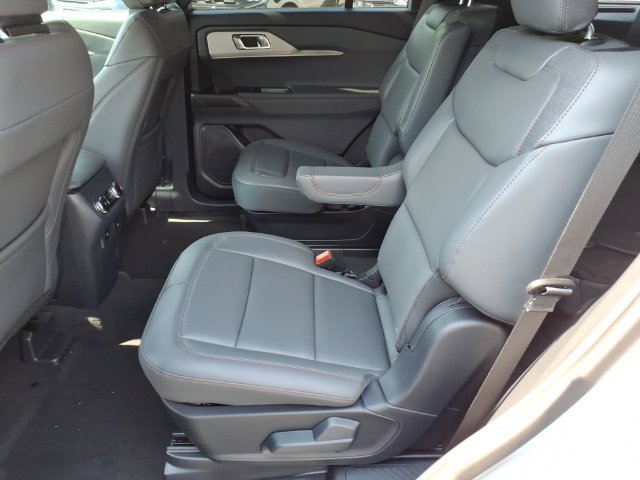 New 2027 Avalanche Gray Ford Active image 19