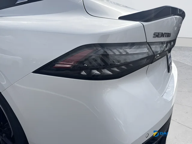 New 2026 Aspen White TriCoat / Super Black Two-tone Nissan SR image 29