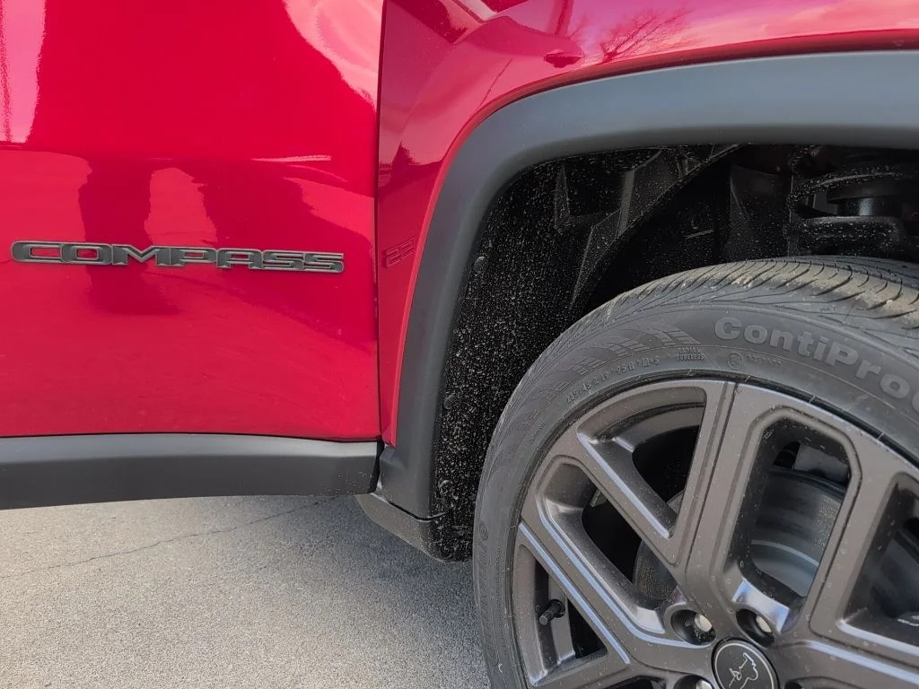 New 2026 Red Jeep Latitude image 31
