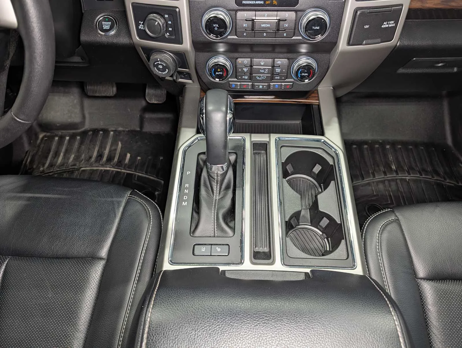 Used 2019 Magma Red Metallic Ford LARIAT image 21