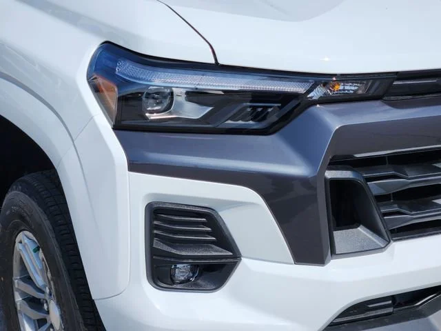 New 2026 Summit White Chevrolet LT image 9