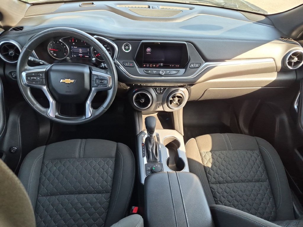 Used 2022 Gray Chevrolet LT image 24