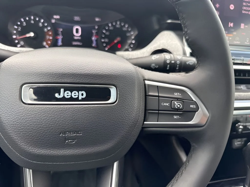 Used 2025 Red Jeep Latitude image 14