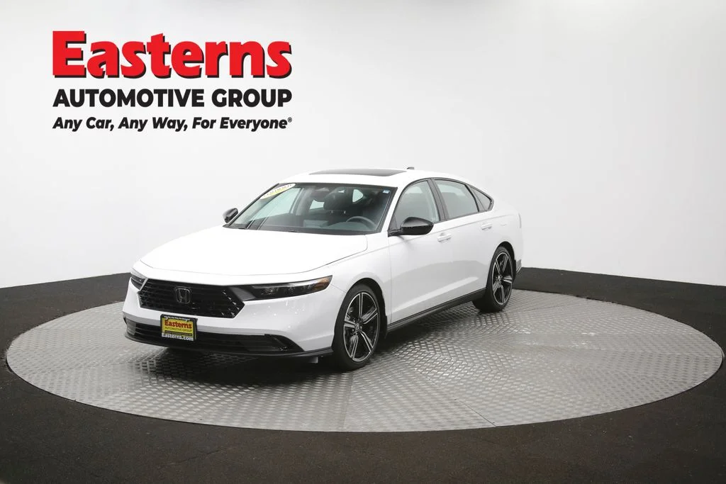 Used 2026 White Honda SE image 54