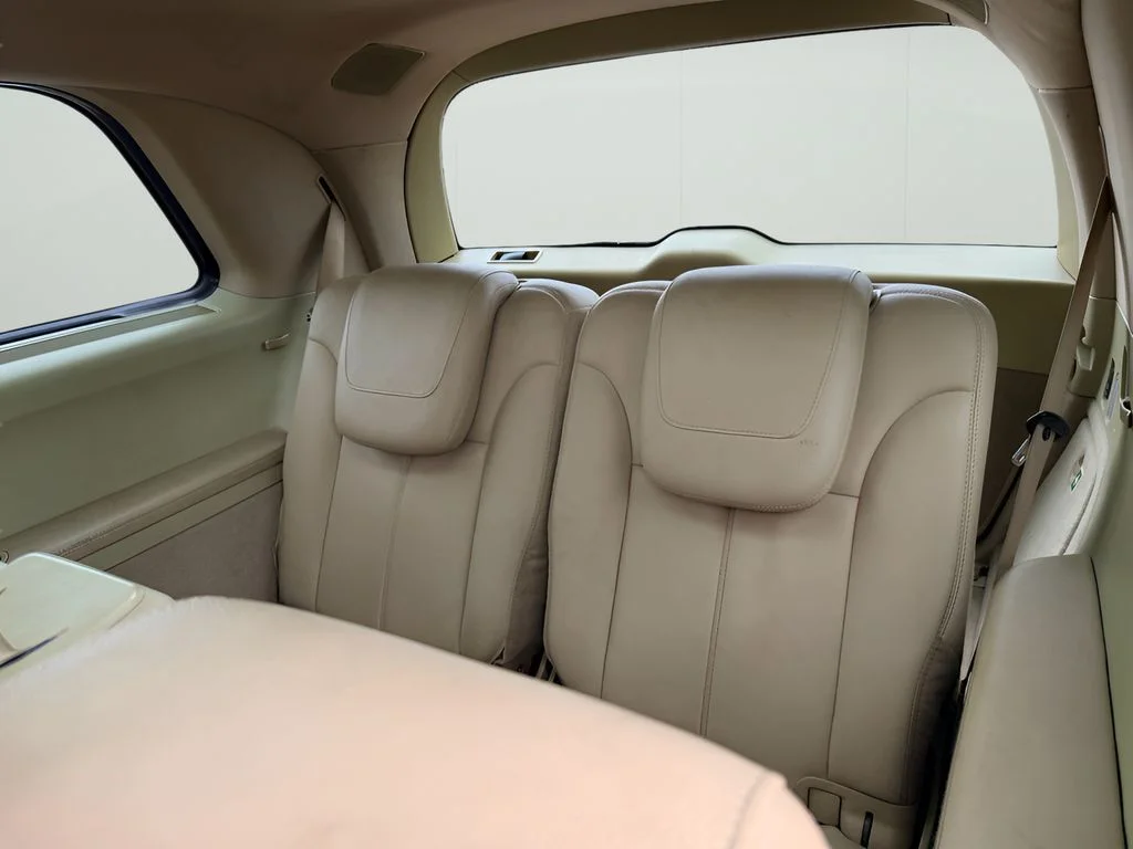 Used 2012 Pearl Beige Metallic Mercedes-Benz GL450 4MATIC® image 11