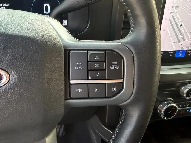 Used 2024 White Metallic Ford Lariat image 21