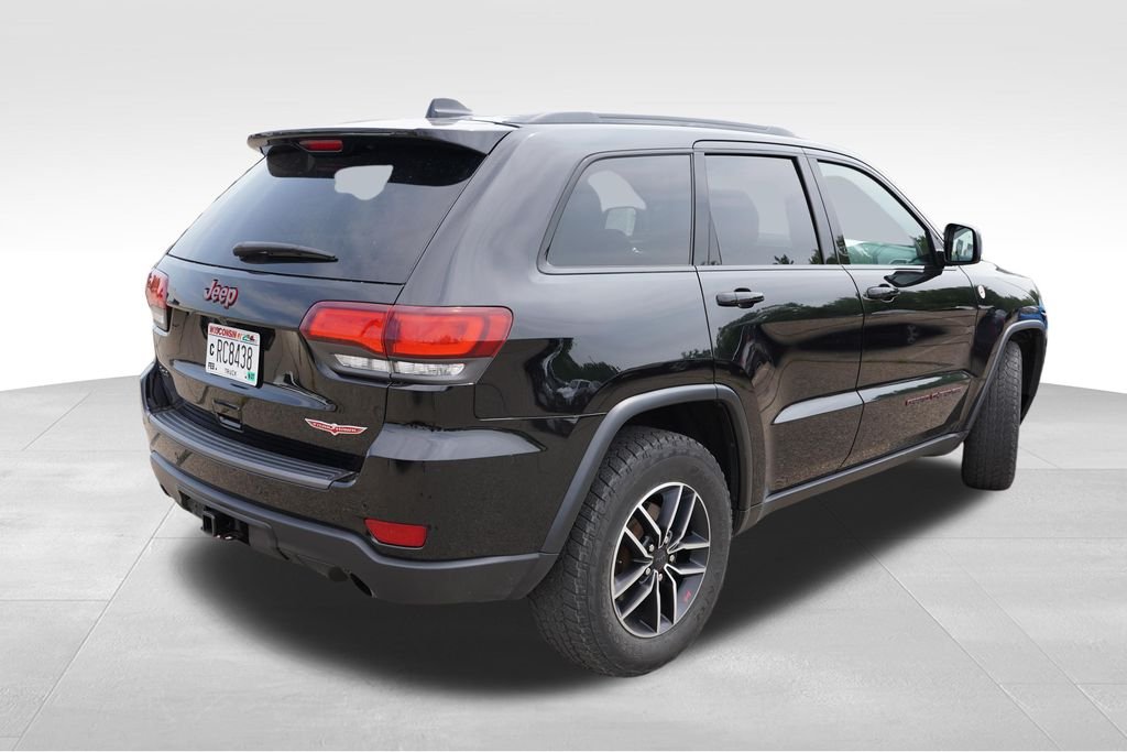 Used 2020 Diamond Black Crystal Pearlcoat Jeep Trailhawk image 3