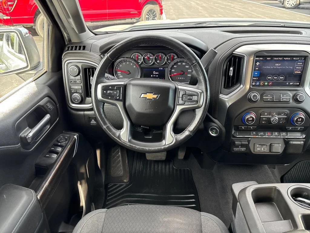 2019 Chevrolet Silverado 1500 LT - Photo 12