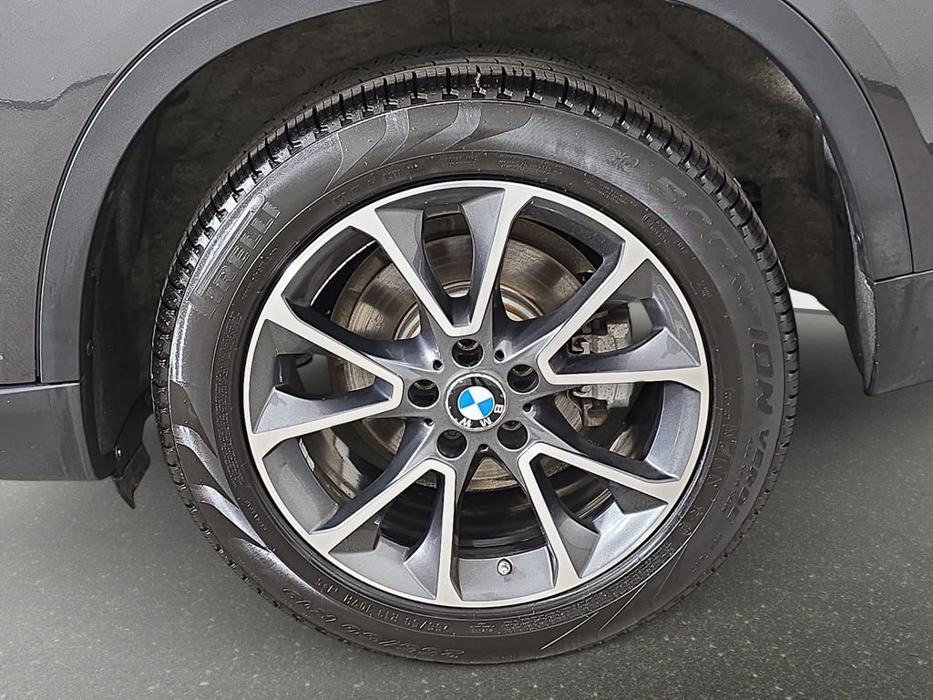 Used 2015 Dark Graphite BMW xDrive35i image 38