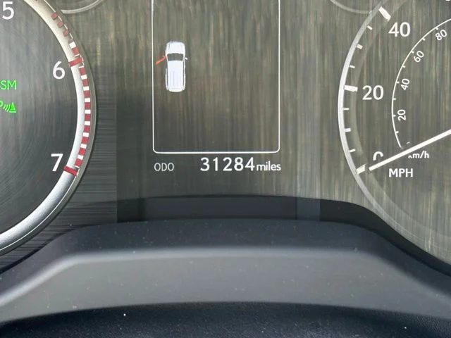 Used 2023 Black Lexus 460 image 4