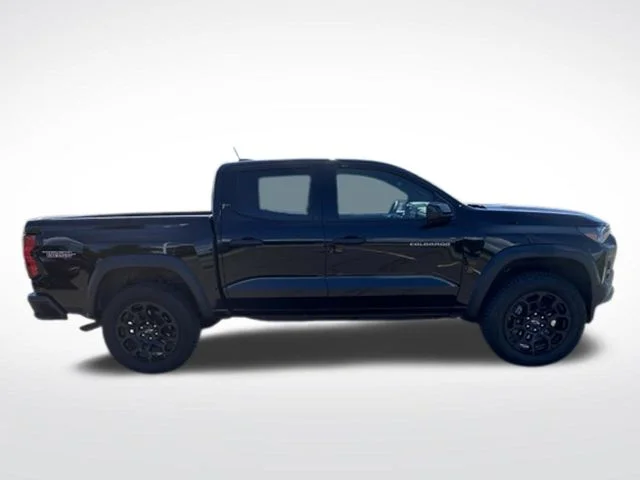 Used 2026 Black Chevrolet Trail Boss image 7