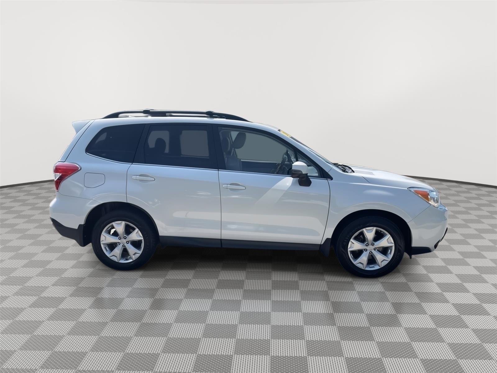 Used 2014 Satin White Pearl Subaru 2.5i Touring image 16
