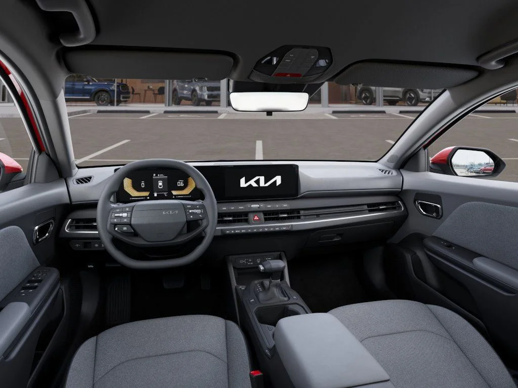 2025 Kia K4 LXS - Photo 28