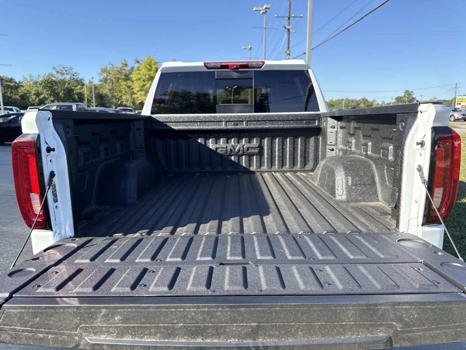 2026 GMC Sierra 1500 AT4 - Photo 7