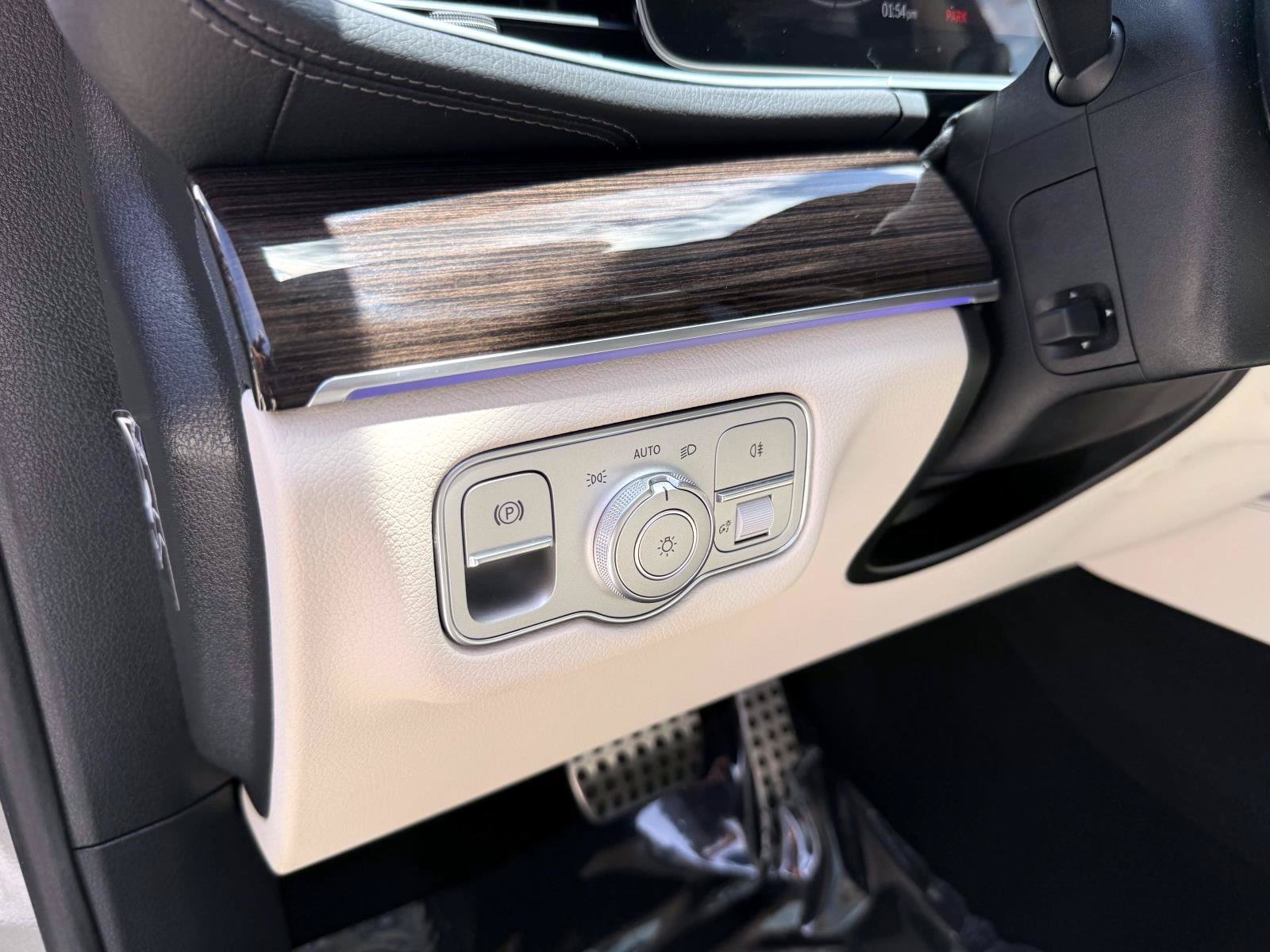 Certified Used 2026 Gray Metallic Mercedes-Benz 450 image 22
