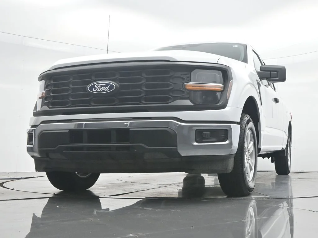 New 2026 Oxford White Ford XL image 43