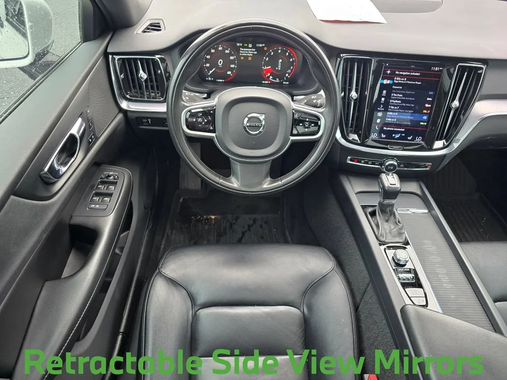 Used 2020 White Volvo T5 Momentum image 20