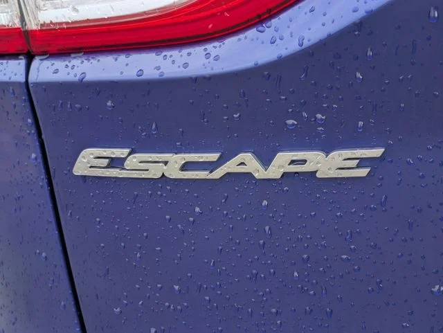 Used 2013 Blue Ford S image 24