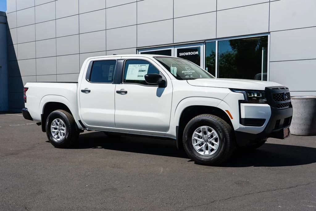 New 2026 Glacier White Nissan Crew Cab S image 29
