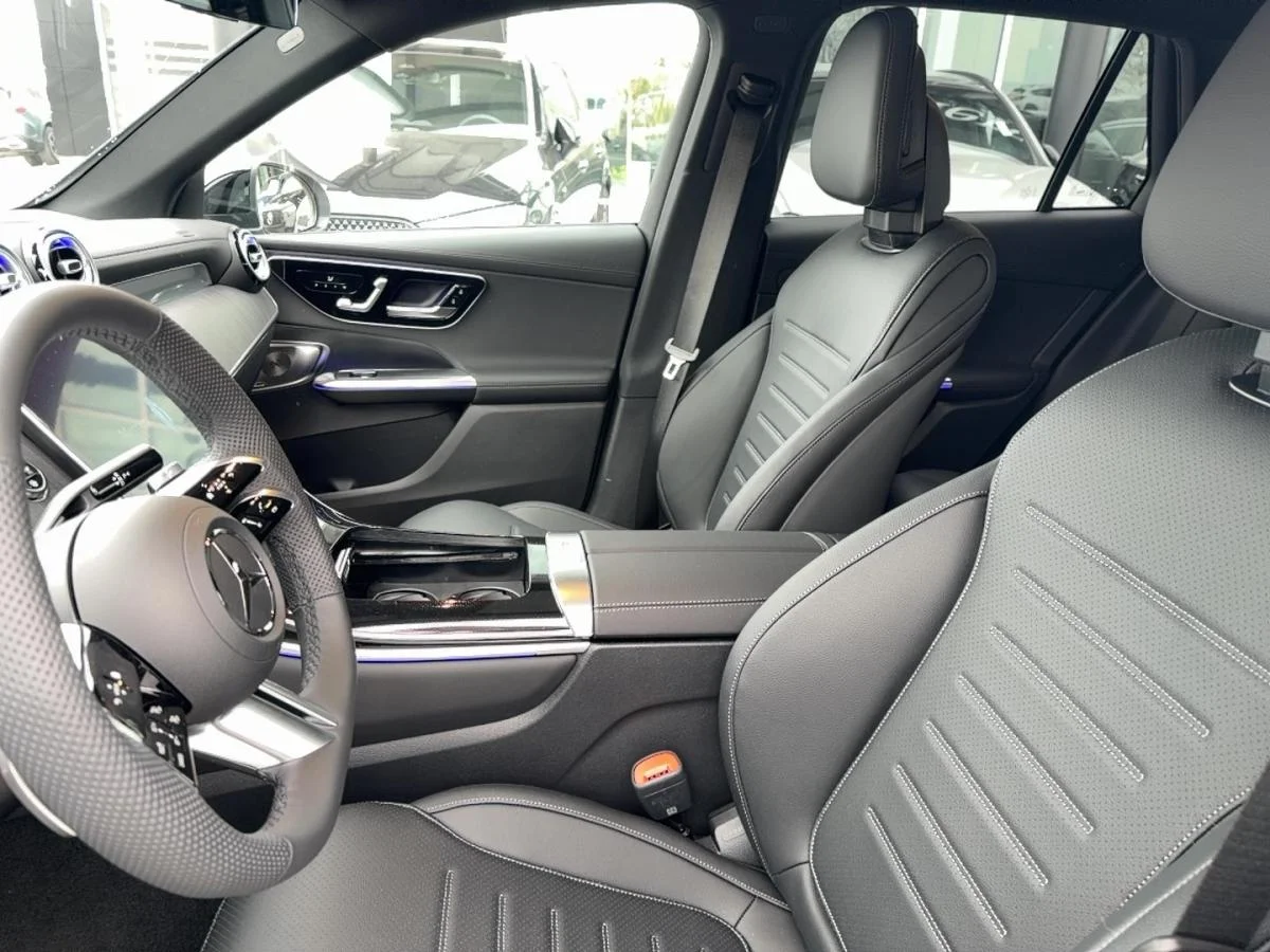 New 2026 White Mercedes-Benz 300 4matic Suv image 7