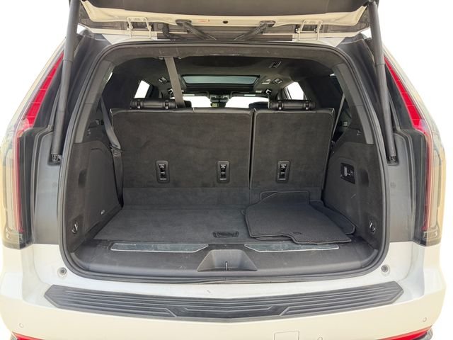 Used 2023 White Cadillac Sport Platinum image 18