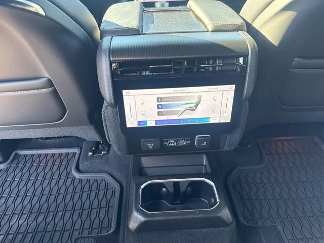 New 2026 White Jeep Summit Obsidian image 14
