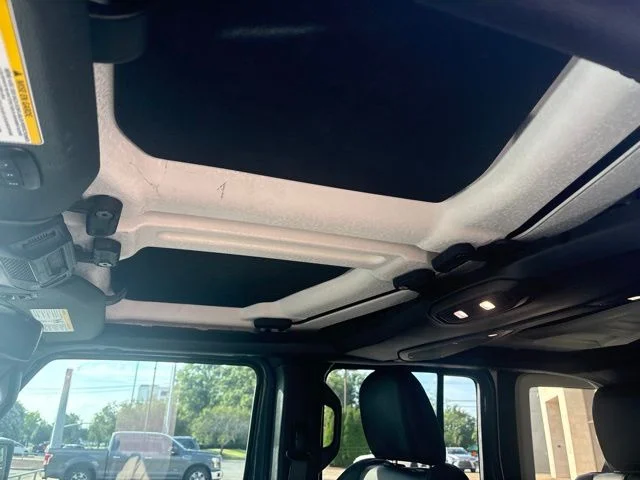 Used 2024 Gray Jeep Rubicon X image 9