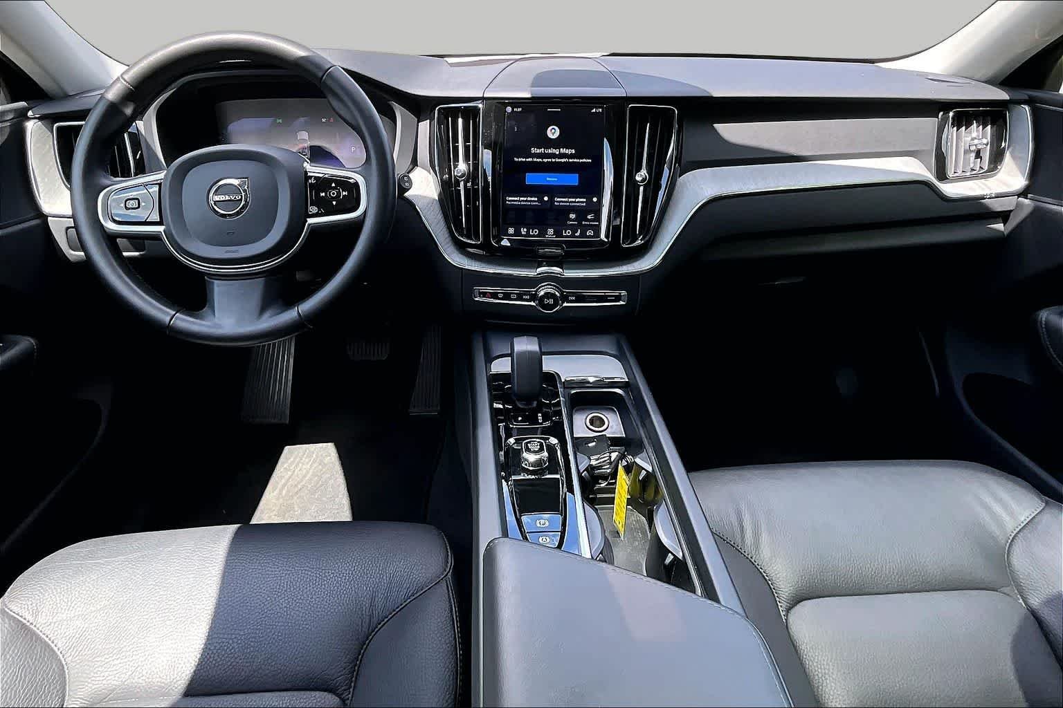 Used 2025 Vapour Grey Metallic Volvo Plus image 16