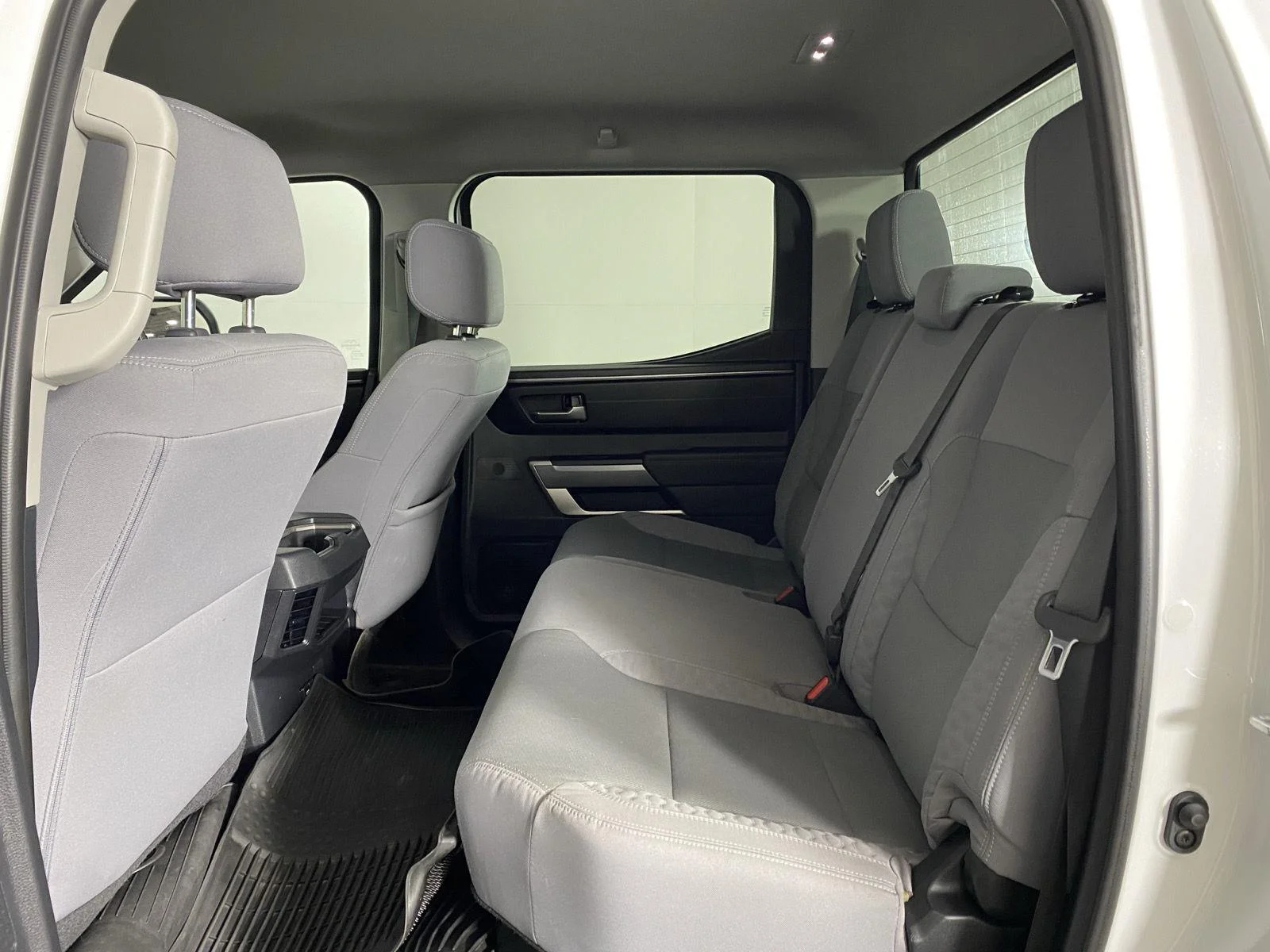 Used 2024 Ice Cap Toyota SR5 image 22