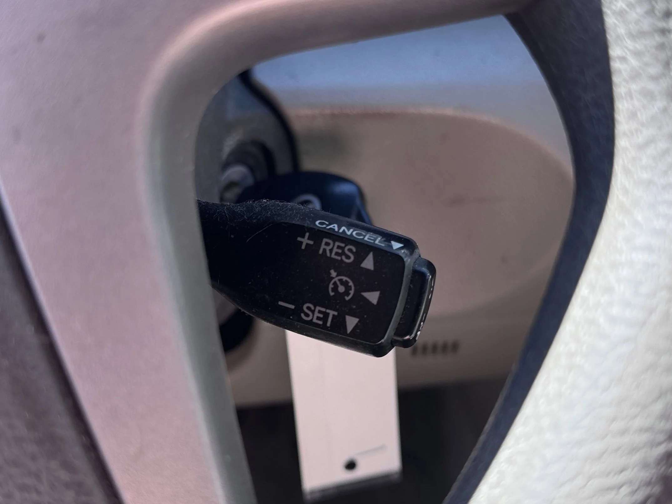 Used 2008  Toyota LE image 22