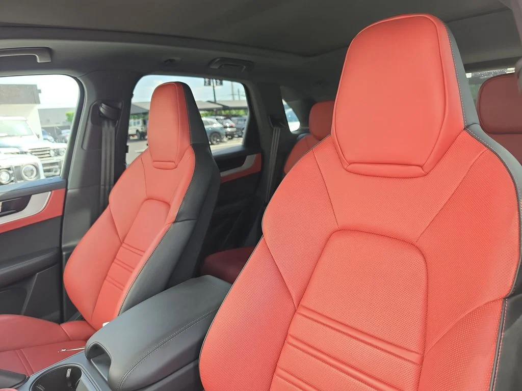 Used 2024 White Porsche Base image 19