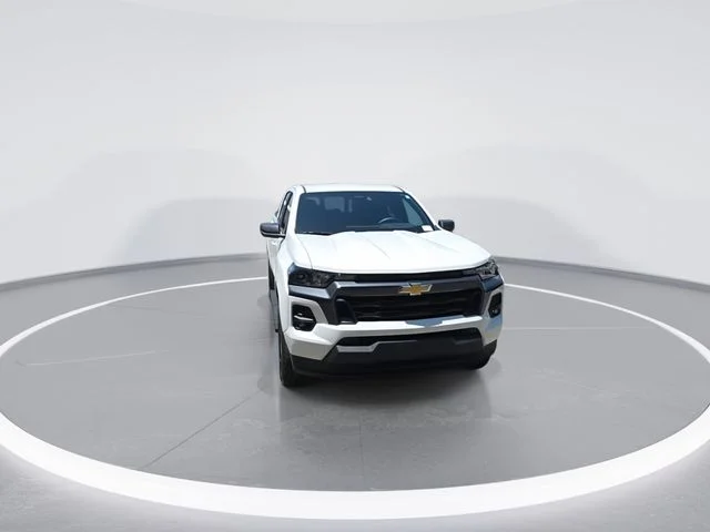 Used 2024 White Chevrolet LT image 2
