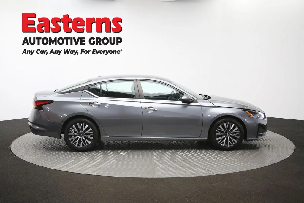 Used 2023 Gray Nissan 2.5 SV image 44