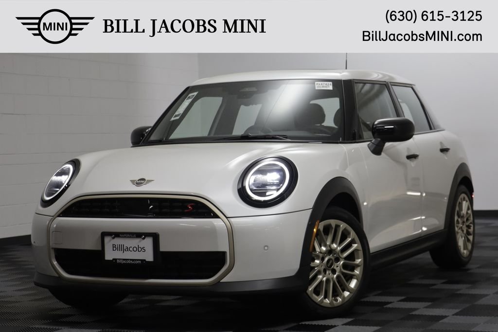 2025 MINI Hardtop Cooper S Signature's photo