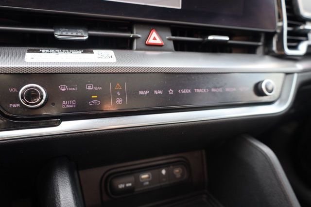 Used 2023 Red Kia SX-Prestige image 31