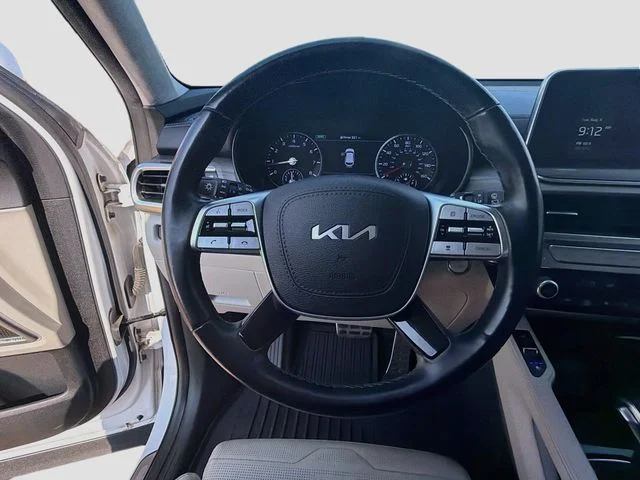 Used 2022 White Kia SX image 11