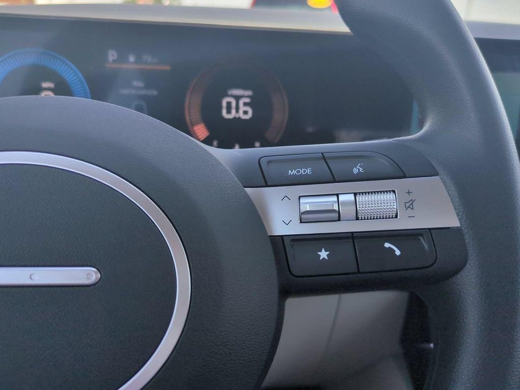 New 2026 White Hyundai SE FWD image 31