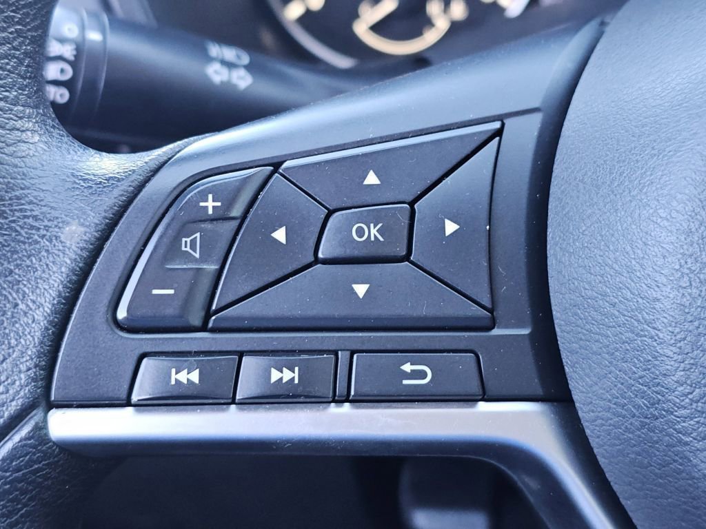 Used 2022 Gun Metallic Nissan 2.5 SV image 14