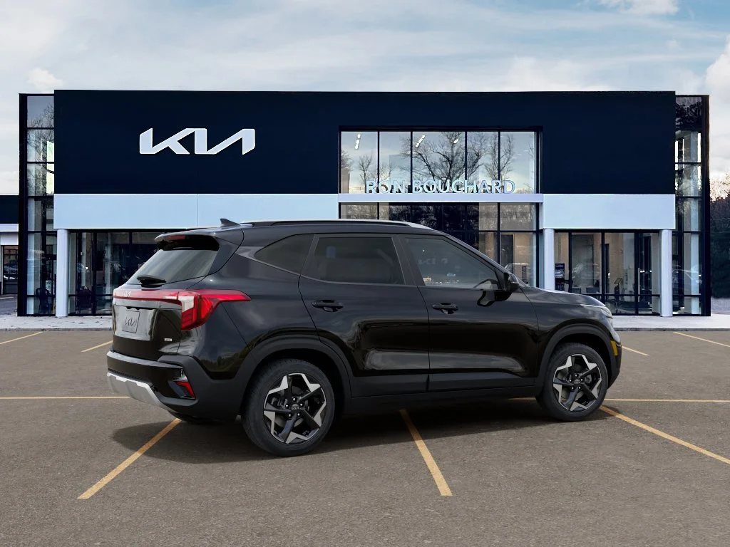 New 2026 Fusion Black Kia S image 6