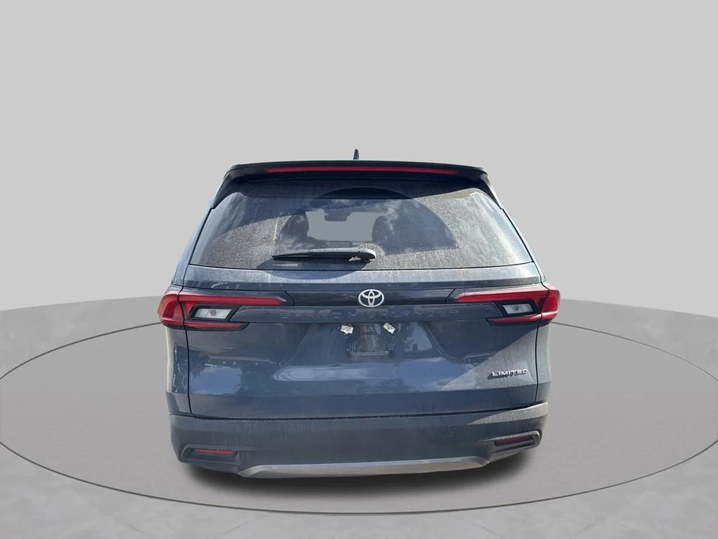 Used 2026 Cloud Toyota Limited image 7