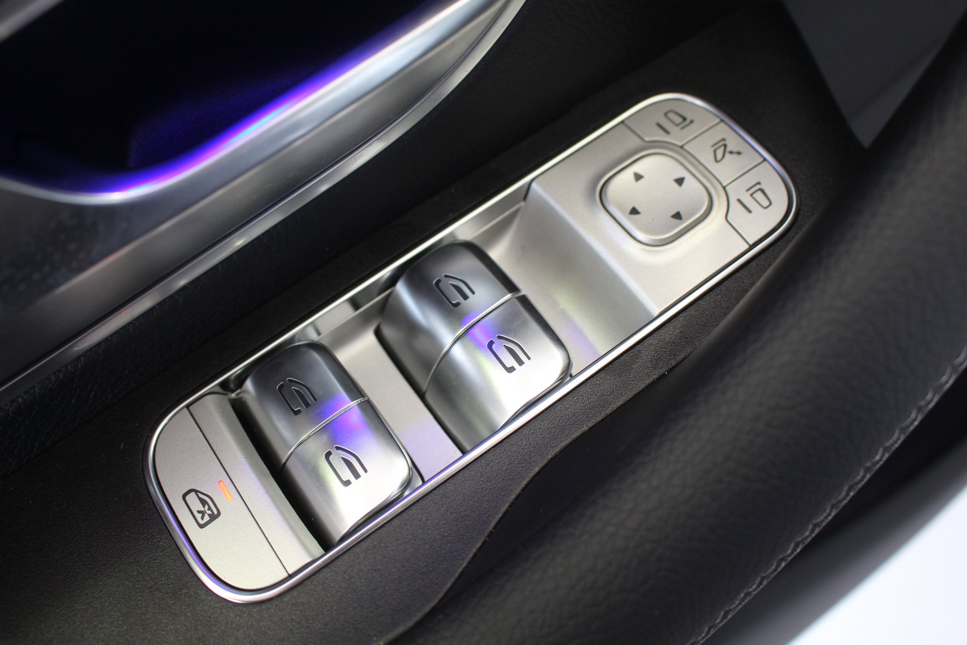 New 2026 MOONLIGHT WHITE Mercedes-Benz GLE 450 image 15