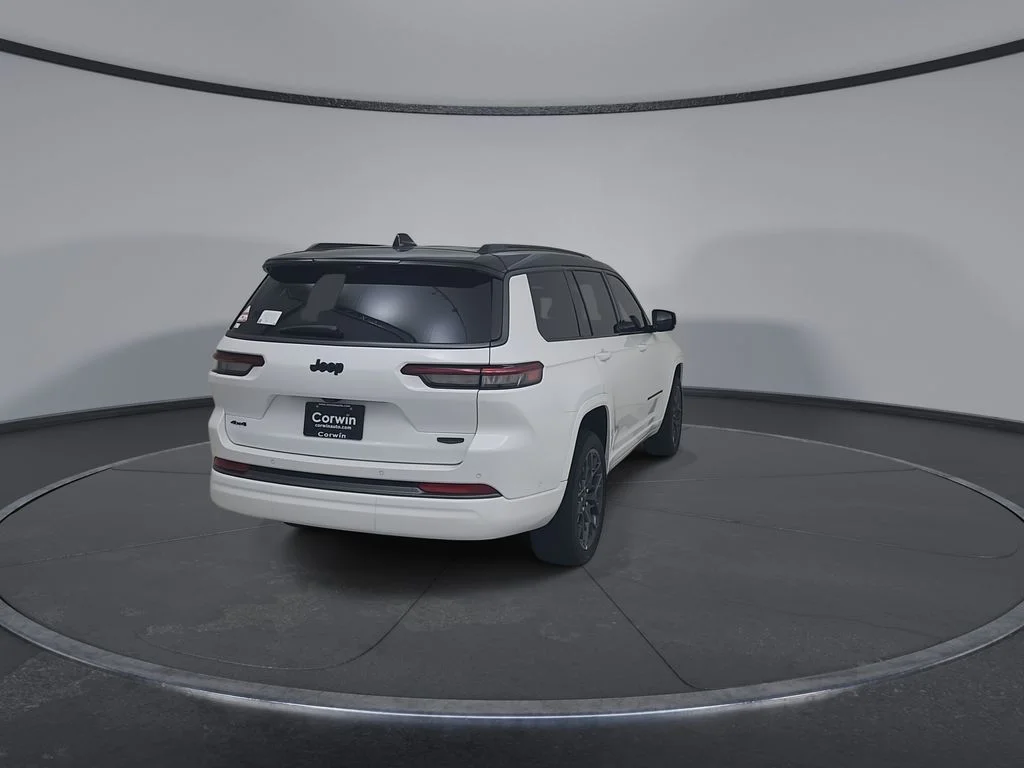 New 2026 Bright White Clear-Coat Exterior Paint Jeep Summit image 12