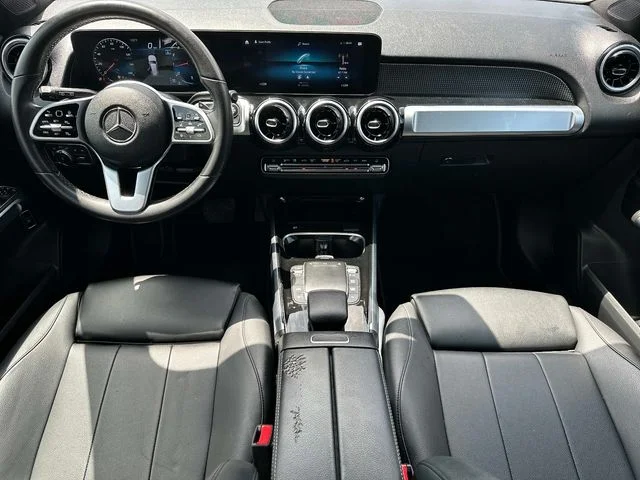 Used 2022 White Mercedes-Benz GLB 250 image 12