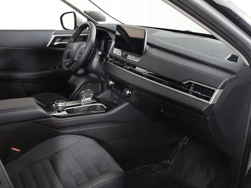 2026 Mitsubishi Outlander SE - Photo 29