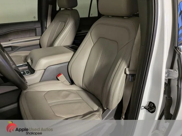 Used 2018 White Ford Limited image 18